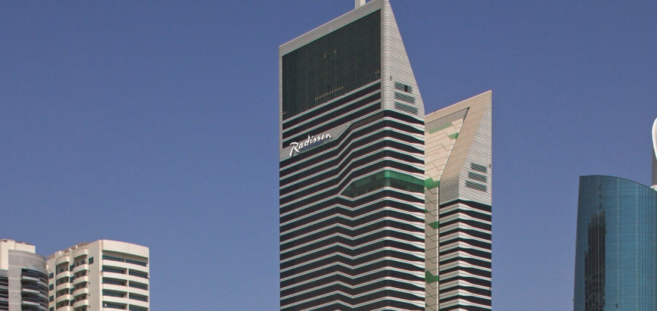 RADISSON ROYAL HOTEL DUBAI изменил название